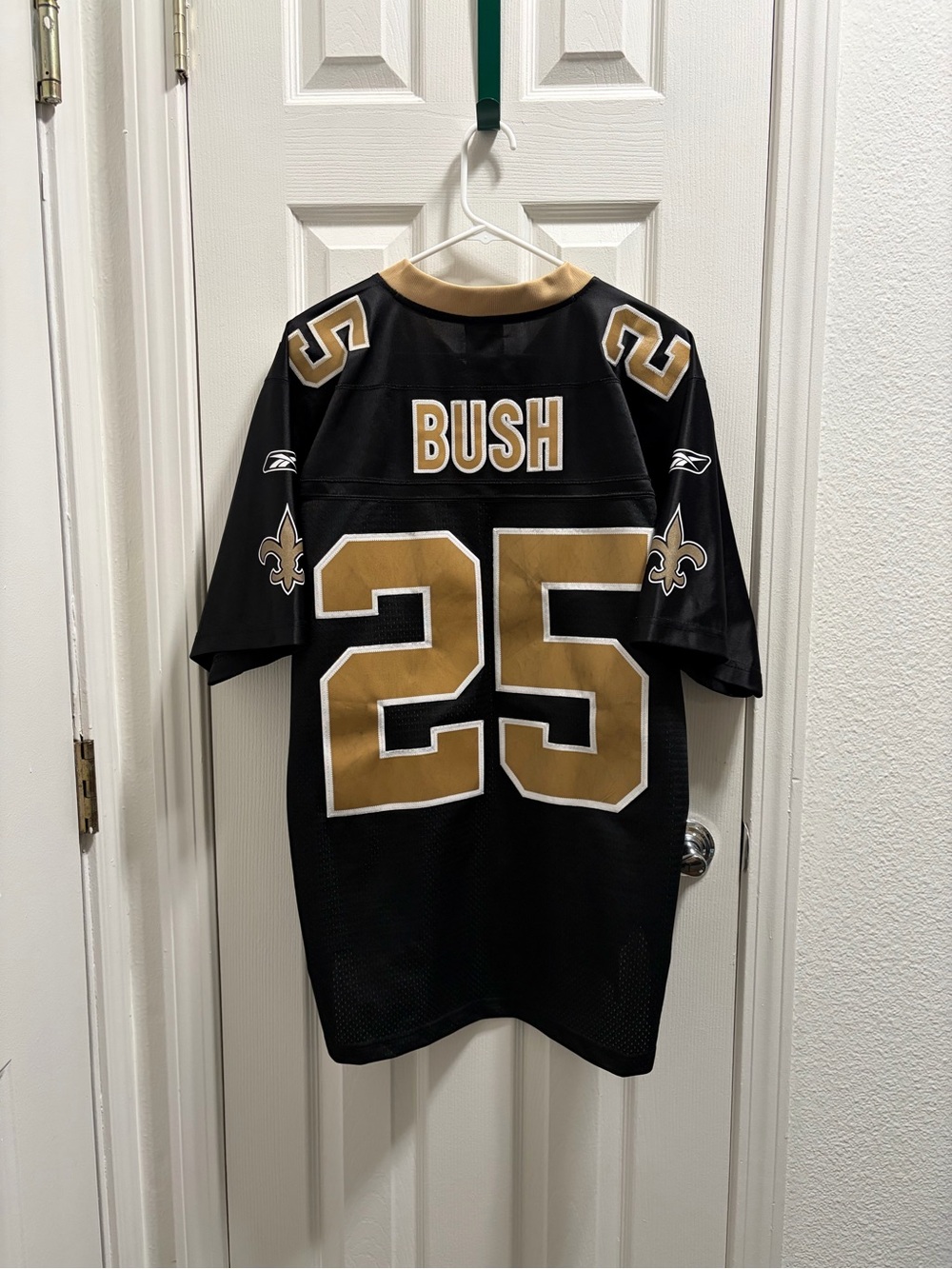 VTG Reggie Bush New Orleans Saints Stitched Jersey - Men’s Medium